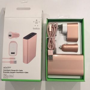 NWT Rose Gold Belkin Charging Kit